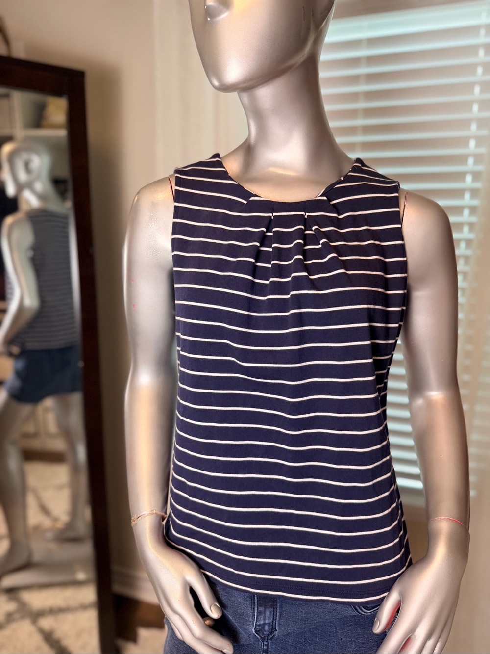 Banana Republic Petite Navy Stripe Sleeveless Top Small Cotton Blend